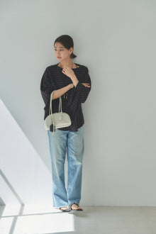 Apple Half-moon Boston Bag
